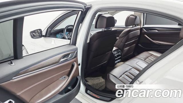 BMW 5시리즈 (G30) 530i xDrive Luxury Plus, 2018 18