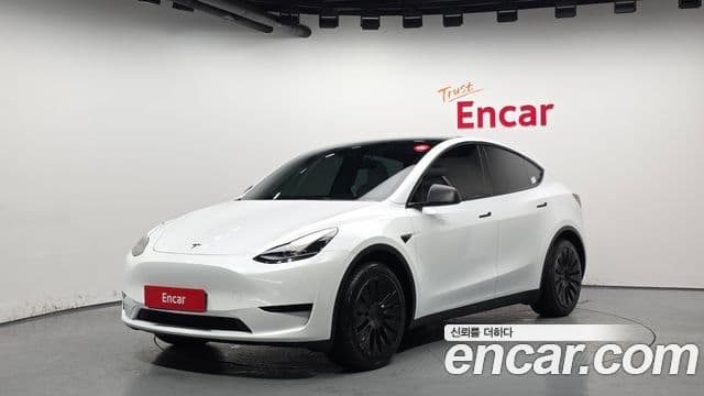 Tesla модель Y, 2024 1