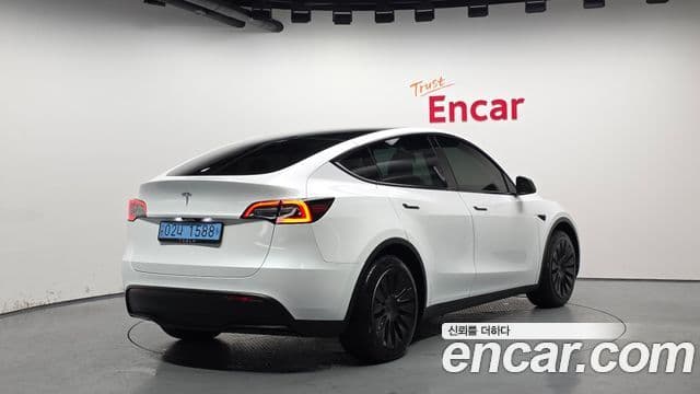 Tesla модель Y, 2024 2