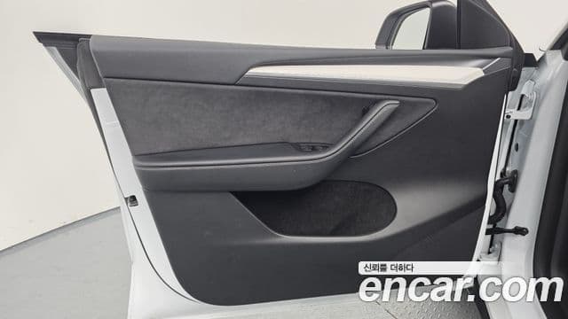 Tesla модель Y, 2024 19