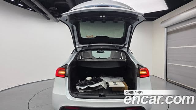 Tesla модель Y, 2024 20