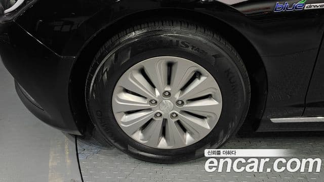 Hyundai LF Sonata гибрид Smart, 2016 все фото