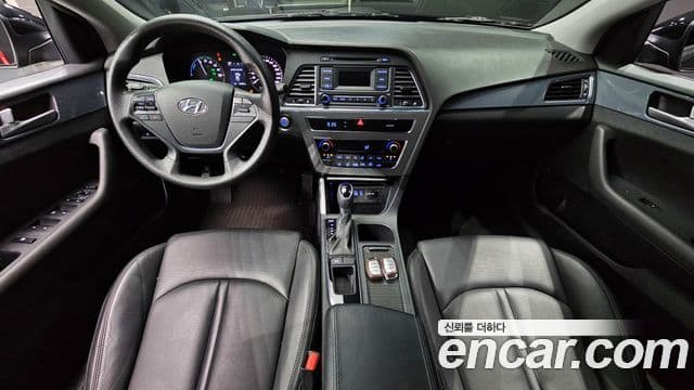 Hyundai LF Sonata гибрид Smart, 2016 7