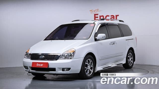 Kia Carnival R Premium, 2013 1