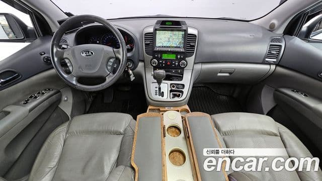 Kia Carnival R Premium, 2013 7