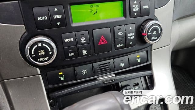 Kia Carnival R Premium, 2013 16