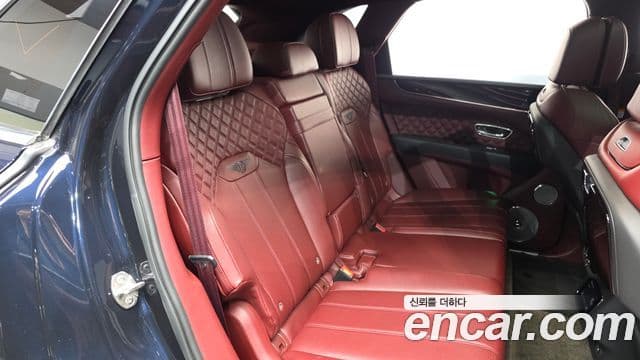Bentley Bentayga 4.0 V8, 2022 12