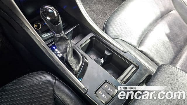 Hyundai YF Sonata LPI top, 2012 9