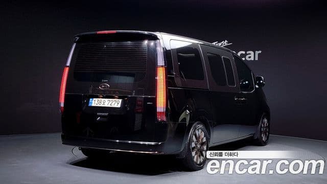 Hyundai Staria Inspiration, 2022 2