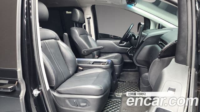 Hyundai Staria Inspiration, 2022 11