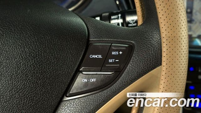 Hyundai YF Sonata экспортная версия, 2011 15