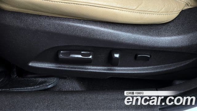 Hyundai YF Sonata экспортная версия, 2011 19