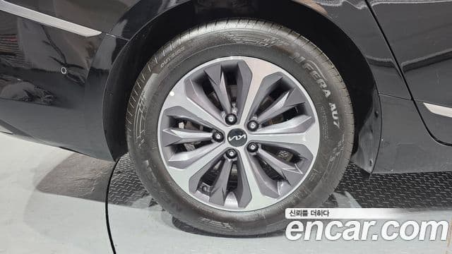 Kia K8 гибрид Noblesse, 2023 все фото