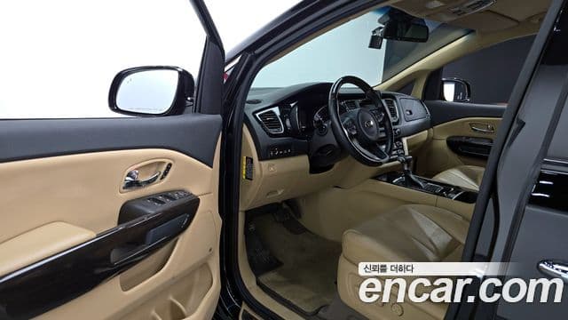 Kia All New Carnival President, 2017 11