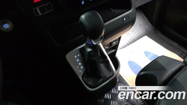 Hyundai Staria Modern, 2023 9