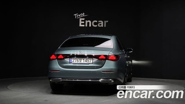 Mercedes-Benz E-класс W214 Avantgarde, 2024 4