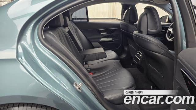 Mercedes-Benz E-класс W214 Avantgarde, 2024 12