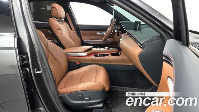 Genesis GV70, 2023 10