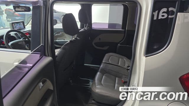 Kia Ray Luxury, 2012 11