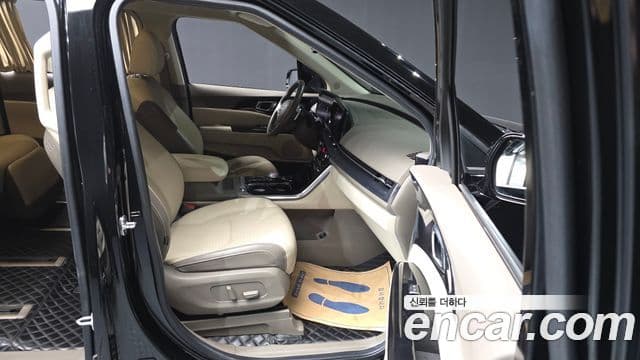 Kia Carnival 4세대 Signature, 2021 11