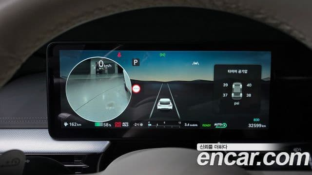 Genesis GV60 Standard, 2023 8