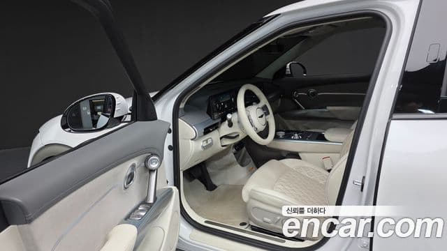 Genesis GV60 Standard, 2023 11