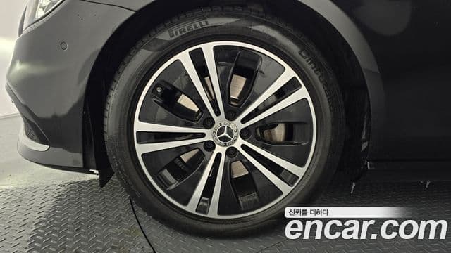 Mercedes-Benz E-класс W213 Avantgarde, 2021 все фото