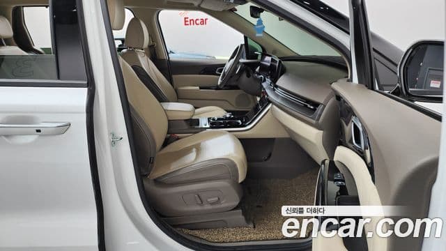 Kia Carnival 4세대 Signature, 2021 11
