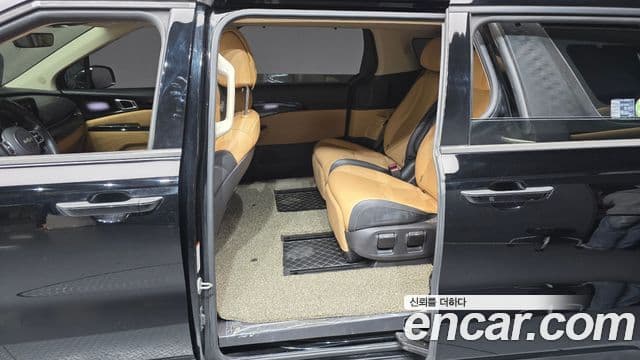 Kia Carnival 4세대 Signature, 2021 11