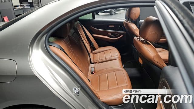 Mercedes-Benz E-класс W213 AMG Line, 2021 11