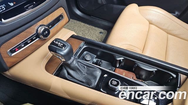 Volvo XC90 2세대 D5 Inscription, 2018 9