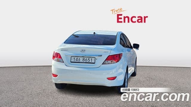 Hyundai Accent(новый кузов / новое поколение) Premier, 2012 4