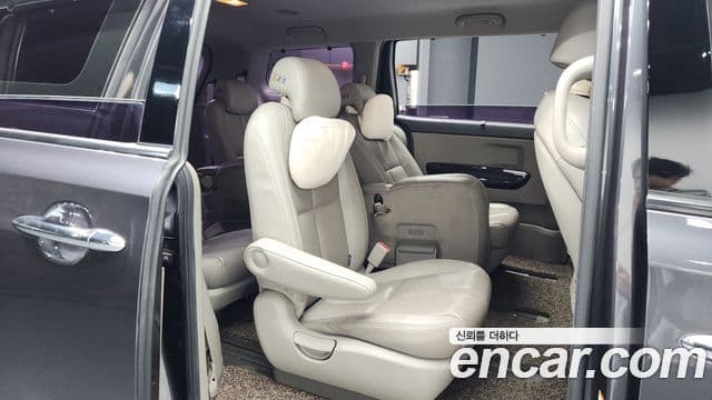 Kia All New Carnival Noblesse, 2015 12