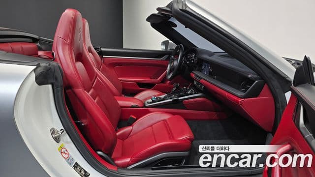 Porsche 911 (992) Carrera кабриолет, 2020 11