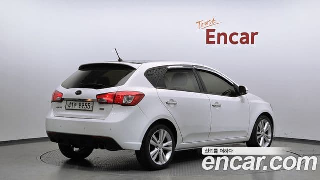 Kia Forte хэтчбек 빌트인캠2 — базовая версия - Built-in Cam 2, 2011 2