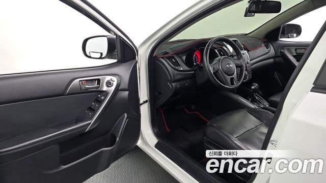 Kia Forte хэтчбек 빌트인캠2 — базовая версия - Built-in Cam 2, 2011 11