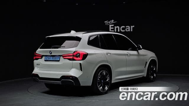 BMW iX3 M Sport, 2023 2