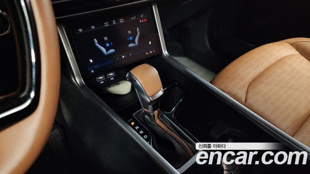 KG모빌리티(SsangYong) Torres T7, 2024 9