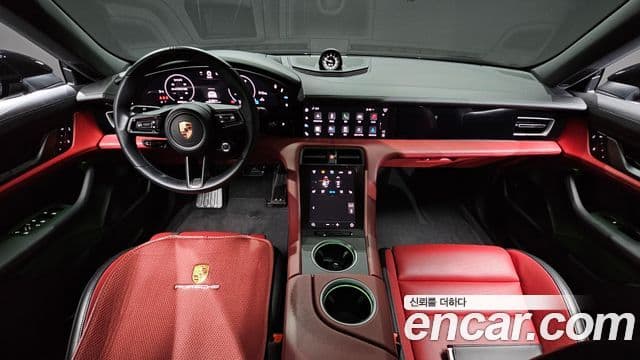 Porsche 타이칸 4S, 2025 7