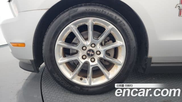 Ford Mustang купе, 2011 все фото