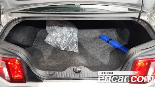 Ford Mustang купе, 2011 20