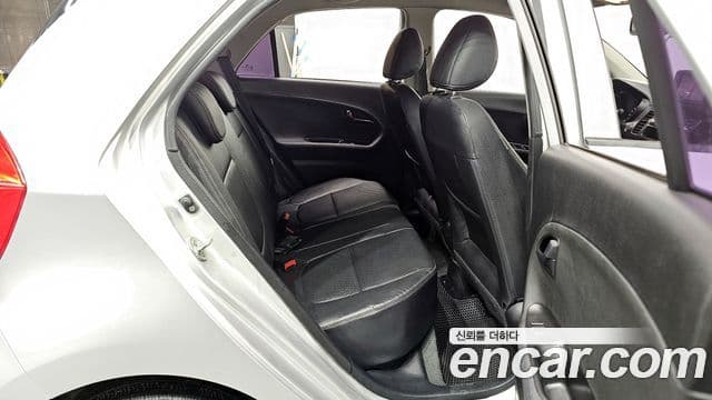 Kia All New Morning bi-fuel Deluxe, 2012 12