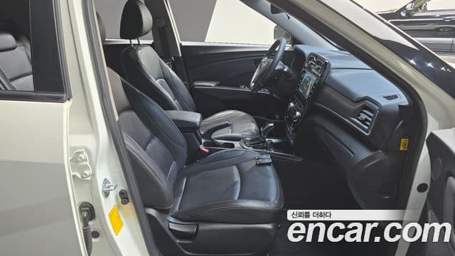 KG모빌리티(SsangYong) Berry New Tivoli V1, 2021 10