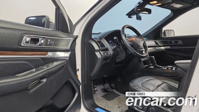 Ford Explorer 5세대, 2017 12