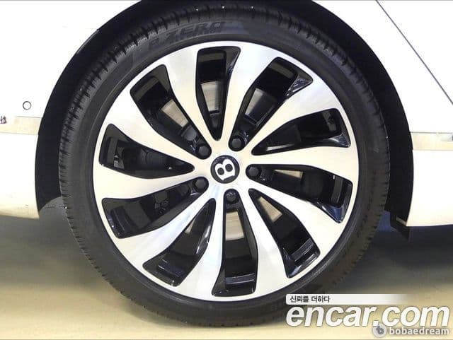 Bentley Flying Spur 3세대 4.0 Azure, 2023 8