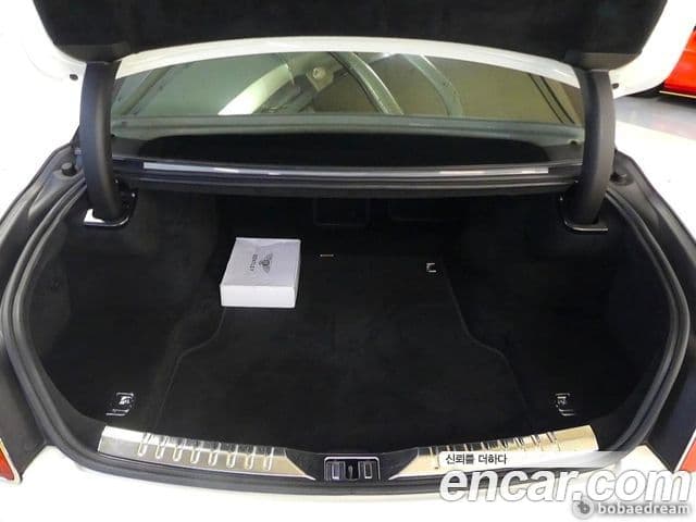 Bentley Flying Spur 3세대 4.0 Azure, 2023 9