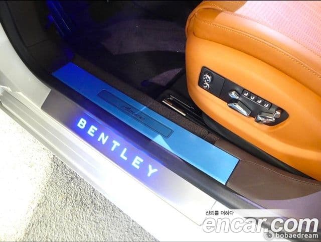 Bentley Flying Spur 3세대 4.0 Azure, 2023 11