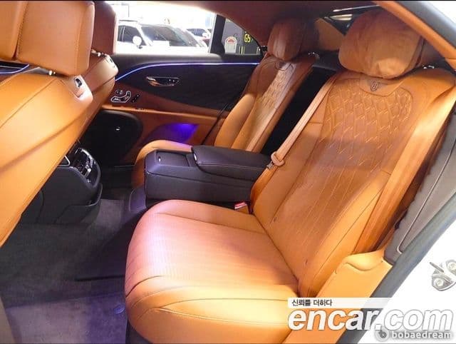 Bentley Flying Spur 3세대 4.0 Azure, 2023 13