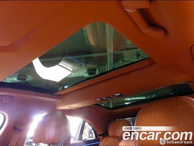Bentley Flying Spur 3세대 4.0 Azure, 2023 16