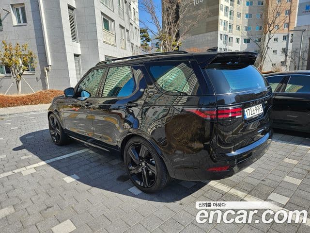 Land Rover Discovery 5 D300 R-Dynamic HSE, 2023 9